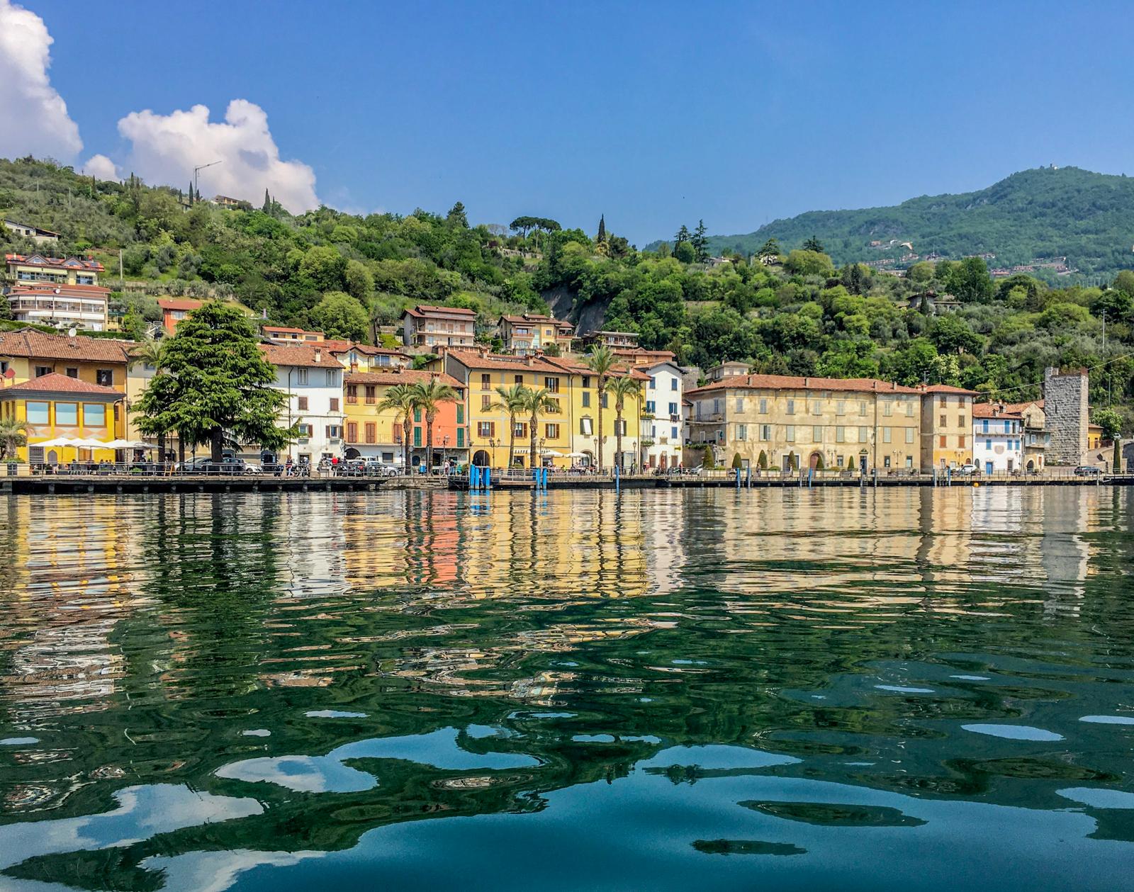 Panorama di Riva di Solto